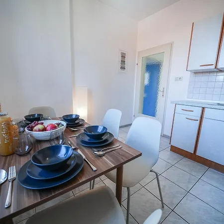 Apartament 1-zimmer-apartment, 18 Min Altstadt, Smart Tv *