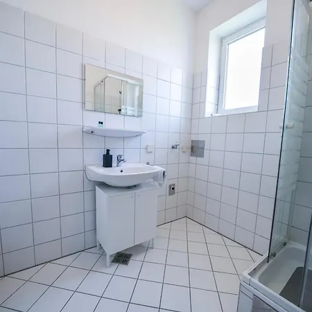 Apartament 1-zimmer-apartment, 18 Min Altstadt, Smart Tv *